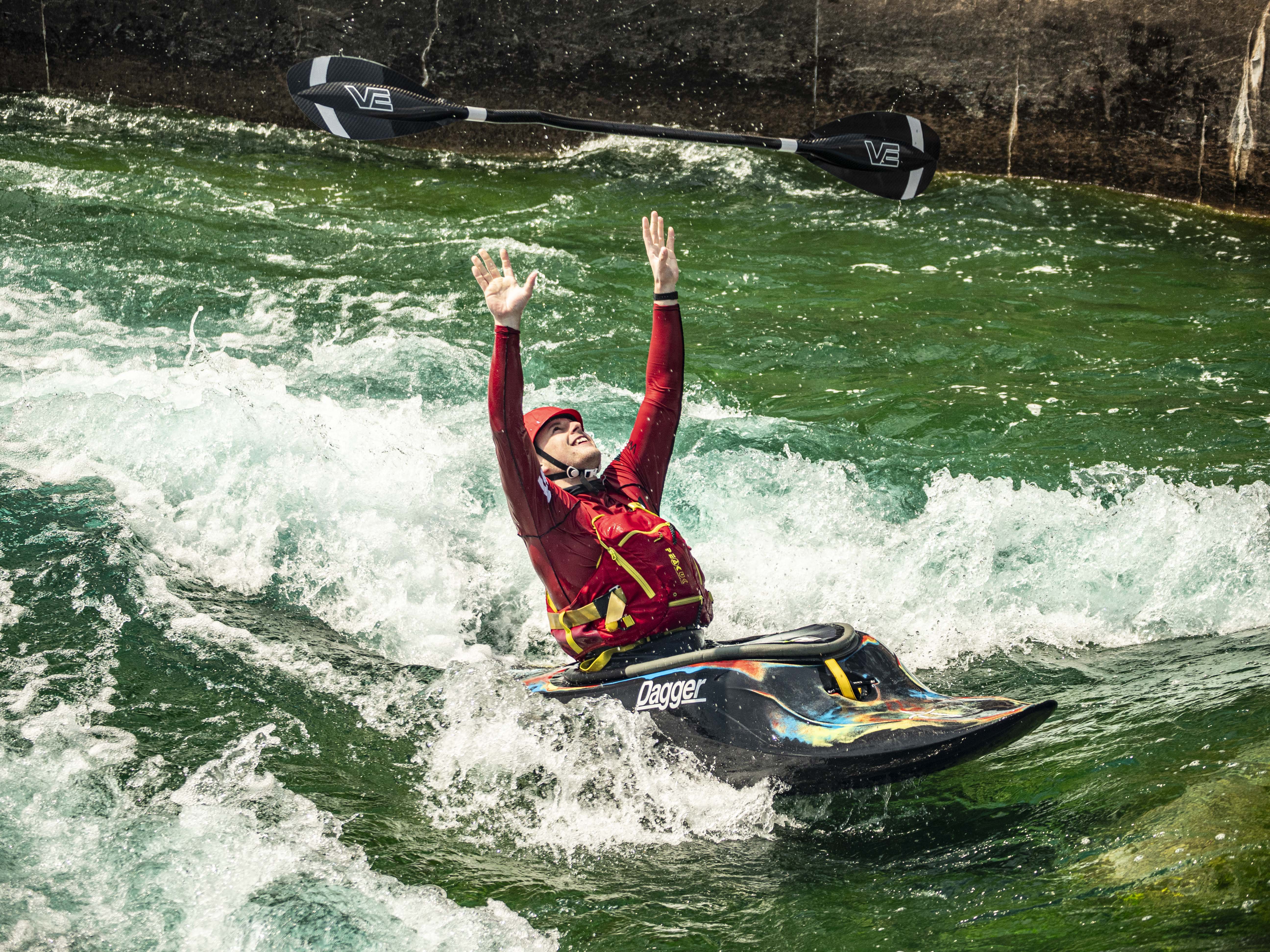 No paddles surfing